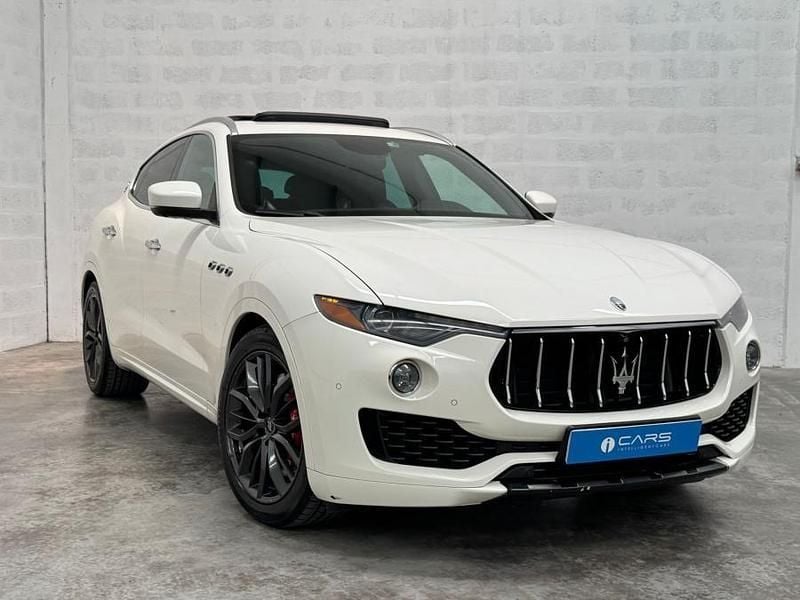 Branco Usado 2017 Maserati Levante SUV | € 45.000 - Imagem 1/4
