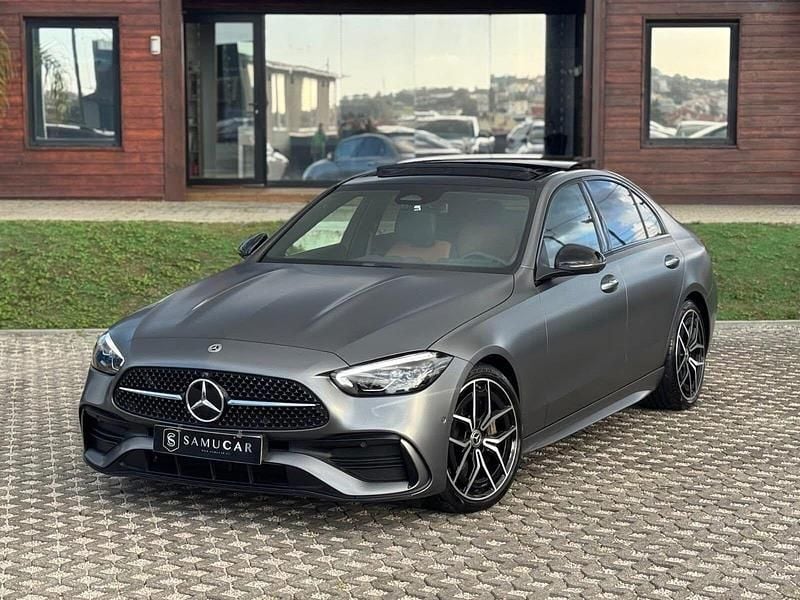 Cinza Usado 2023 Mercedes C300 AMG line Carrinha | € 46.990 (Bom preço) - Imagem 1/4