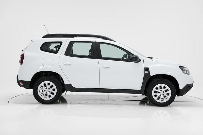 Usado Dacia Duster Comfort 115 HP (84 kW) 2021 Branco SUV