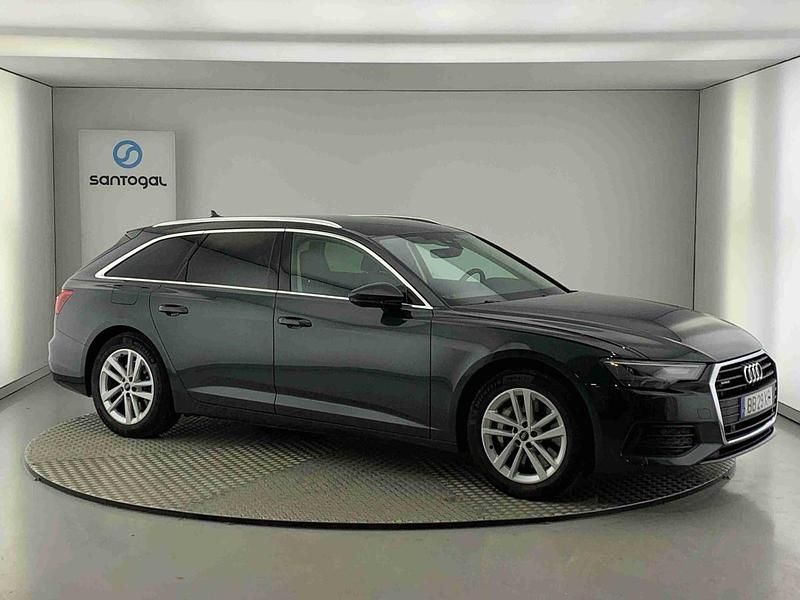 Usado Audi A6 Comfort 265 HP (194 kW) 2023 Cinzento Carrinha