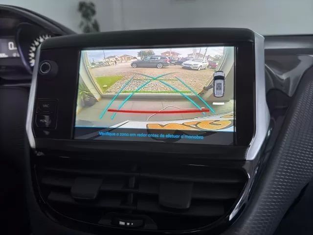 Usado Peugeot 2008 Active 82 HP (60 kW) 2018 Cinzento SUV