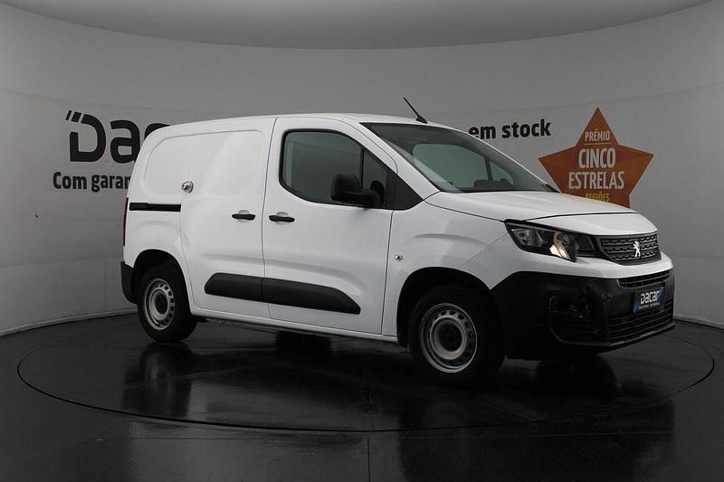 Branco Usado 2020 Peugeot Partner Monovolume | € 12.999 (Bom preço) - Imagem 1/4