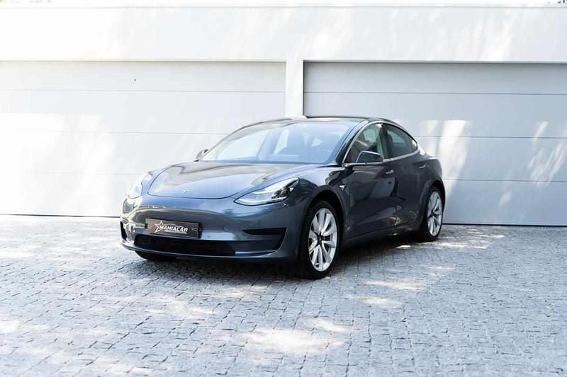 Cinzento Usado 2020 Tesla Model 3 Standard Range Plus Sedan | € 20.900 (Bom preço) - Imagem 1/4