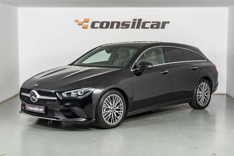 Preto Usado 2020 Mercedes CLA180 Shooting Brake Style Carrinha | € 29.880 (Preço elevado) - Imagem 1/4