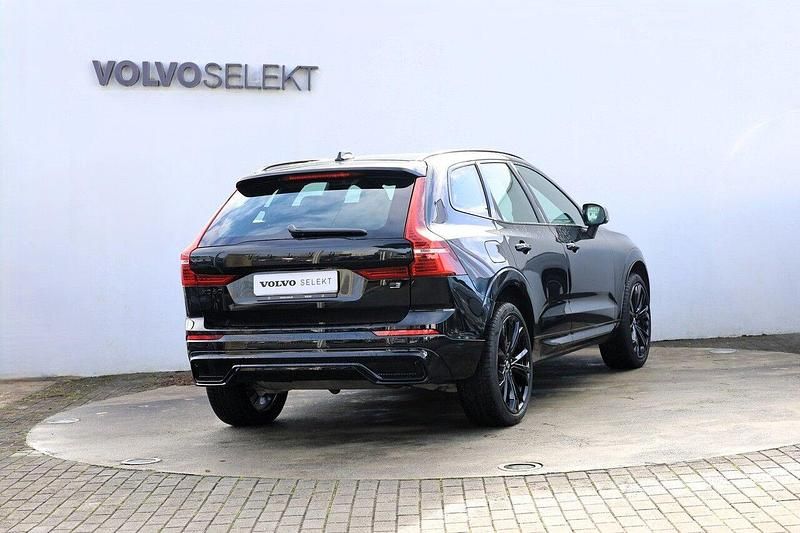 Usado Volvo XC60 Plus 350 HP (257 kW) 2024 Onyx black SUV
