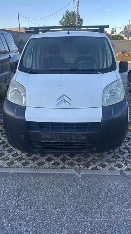 Branco Usado 2008 Citroën Nemo Monovolume | € 1.900 - Imagem 1/4