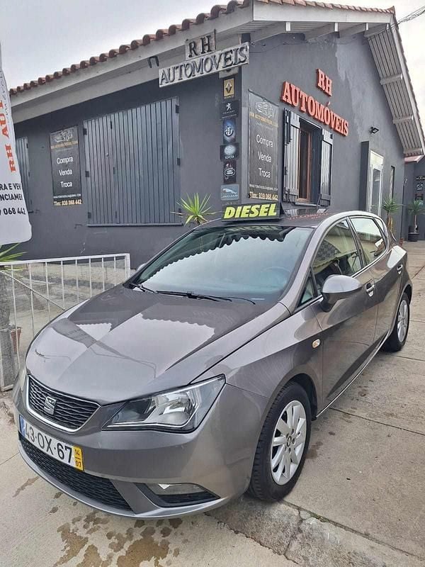 Cinzento Usado 2014 Seat Ibiza | € 8.750 (Preço justo) - Imagem 1/4