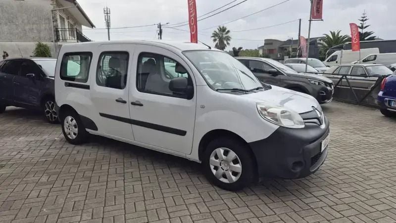 Branco Usado 2018 Renault Kangoo Monovolume | € 19.900 - Imagem 1/4