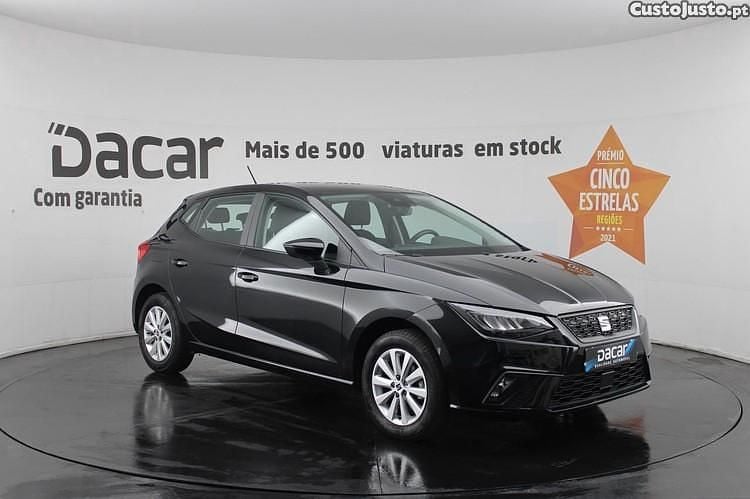 Usado Seat Ibiza Style 95 HP (69 kW) 2023 Preto Citadino