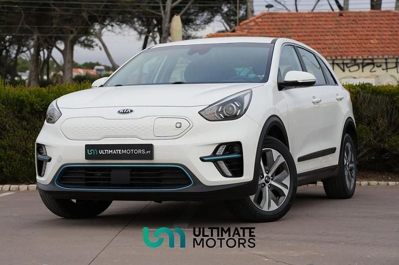 Branco Usado 2021 Kia e-Niro SUV | € 20.950 (Bom preço) - Imagem 1/4