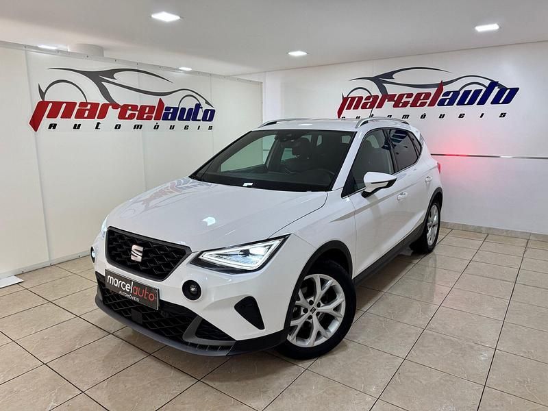 Branco Usado 2023 Seat Arona FR SUV | € 19.900 (Preço justo) - Imagem 1/4