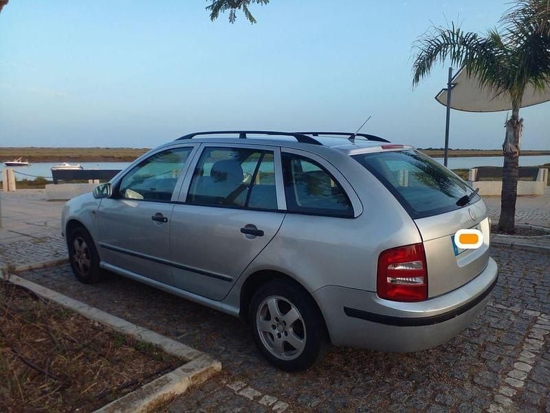 Usado 2001 Skoda Fabia Sedan | € 1.800 (Super Preço) - Imagem 1/4