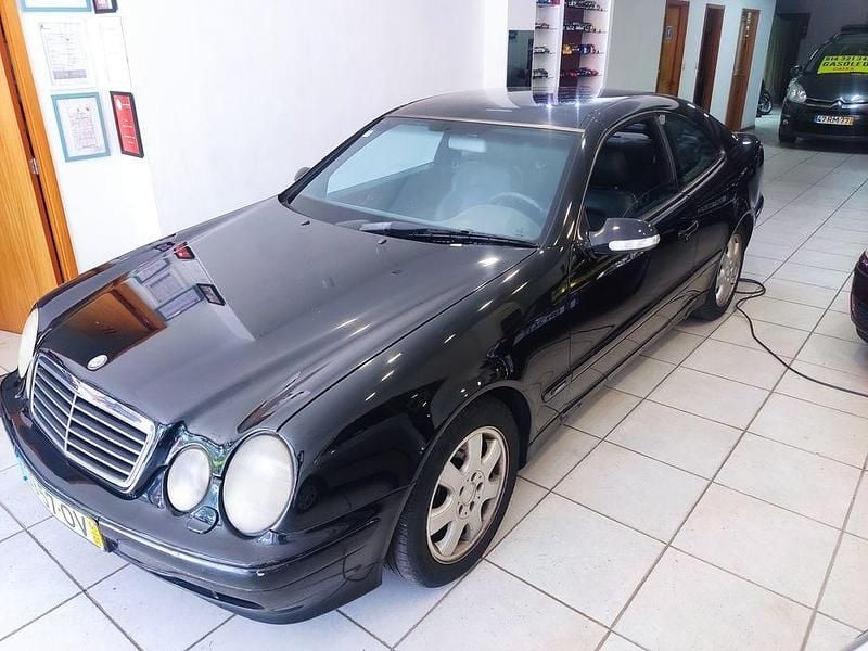 Usado 2000 Mercedes CLK200 | € 3.750 (Caro) - Imagem 1/4
