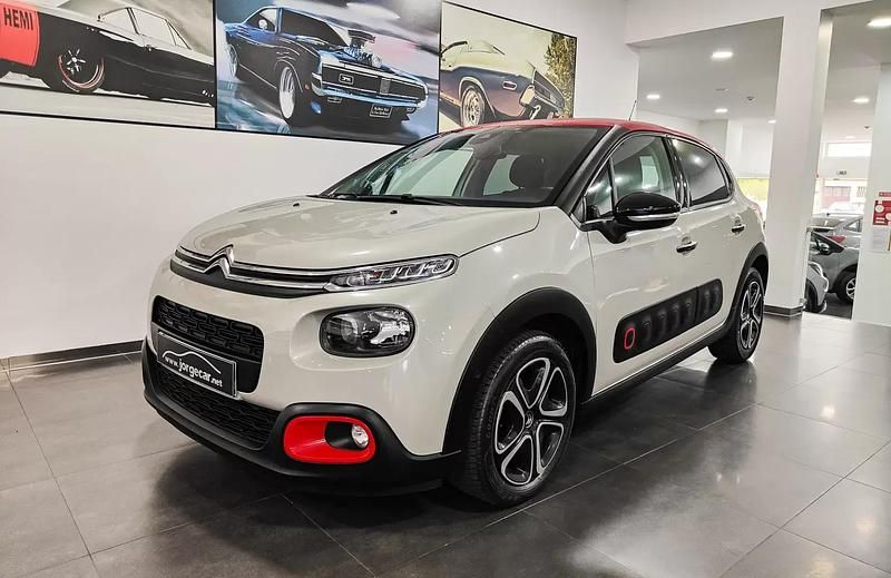 Bege Usado 2018 Citroën C3 PureTech Citadino | € 10.500 (Bom preço) - Imagem 1/4