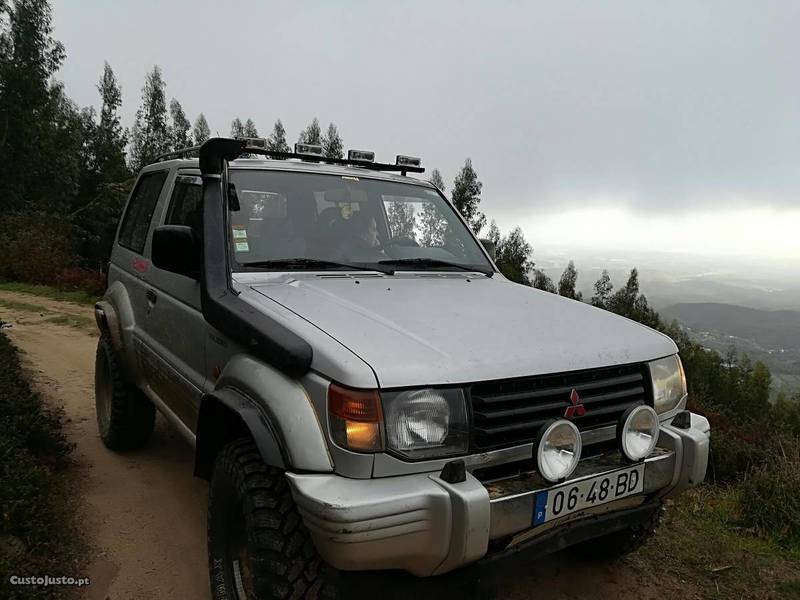 Mitsubishi pajero 92 года