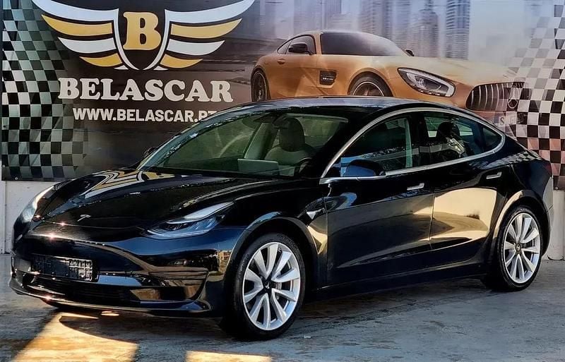 Usado Tesla Model 3 Standard Range Plus 175 kW (238 HP) 2019 Preto Sedan