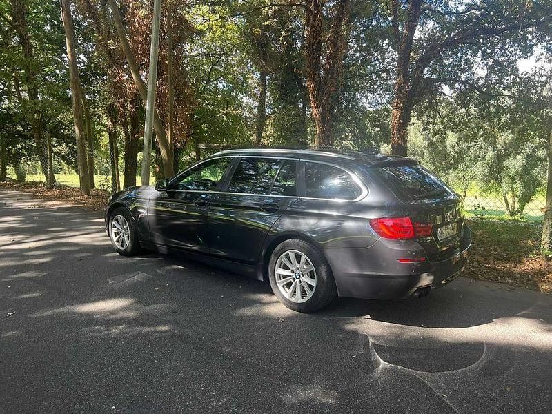 Usado 2011 BMW 525 Sedan | € 11.700 (Bom preço) - Imagem 1/4