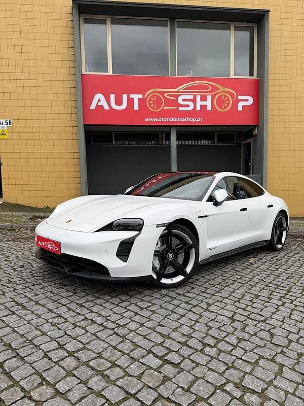 Cinza Usado 2022 Porsche Taycan 4S Sedan | € 62.990 (Preço justo) - Imagem 1/4