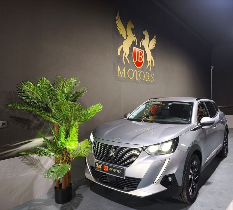 Cinza Usado 2022 Peugeot e-2008 Active SUV | € 23.900 (Caro) - Imagem 1/4