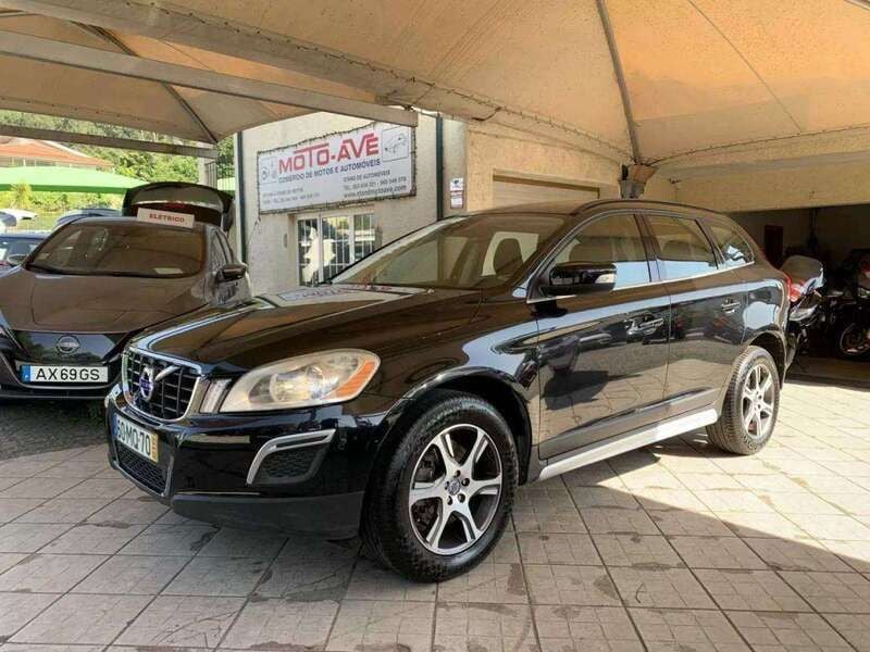 Usado Volvo XC60 Momentum 163 HP (119 kW) 2012 Preto SUV