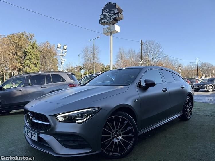 Cinza Usado 2021 Mercedes CLA250e Shooting Brake AMG line Carrinha | € 34.750 (Caro) - Imagem 1/1