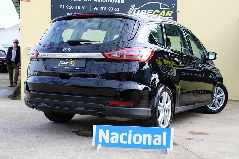 Usado Ford S-MAX Titanium 150 HP (110 kW) 2017 Preto Monovolume