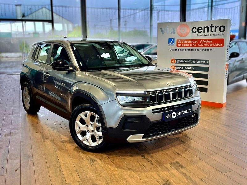 Usado Jeep Avenger Altitude 101 HP (74 kW) 2024 Cinza SUV