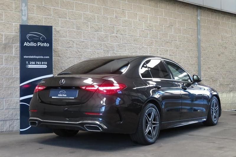 Usado Mercedes C300 AMG line 265 HP (194 kW) 2023 Cinza Sedan