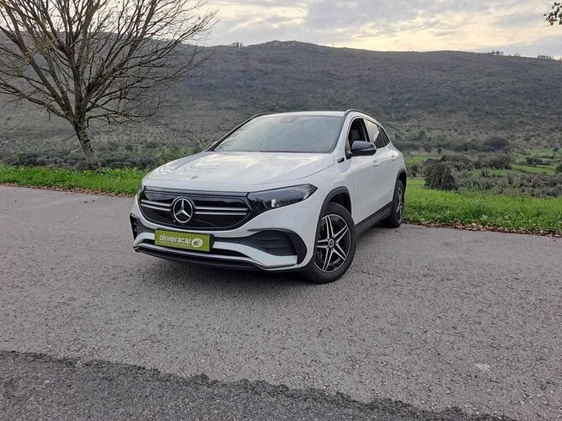 Branco Usado 2022 Mercedes EQA250 SUV | € 40.950 (Preço justo) - Imagem 1/4