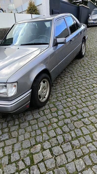 Usado Mercedes 200 1993 Sedan