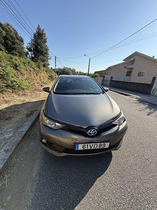 Usado 2018 Toyota Auris Sedan | € 11.500 (Preço justo) - Imagem 1/4