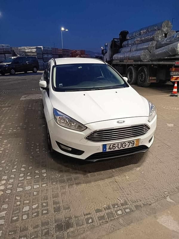 Usado Ford Focus 120 HP (88 kW) 2018 Branco Citadino