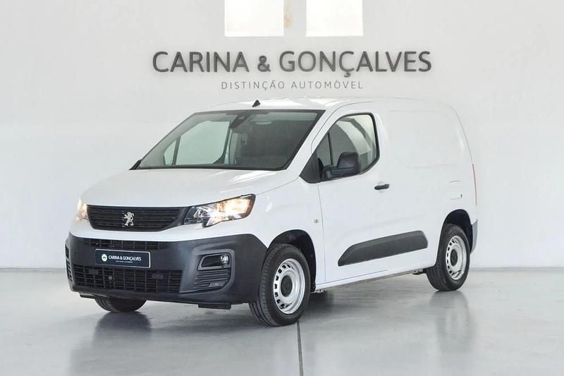 Branco Usado 2022 Peugeot Partner Premium Van | € 16.750 (Preço justo) - Imagem 1/4