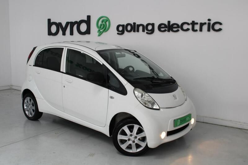 Branco Usado 2013 Peugeot iON Citadino | € 5.900 - Imagem 1/4
