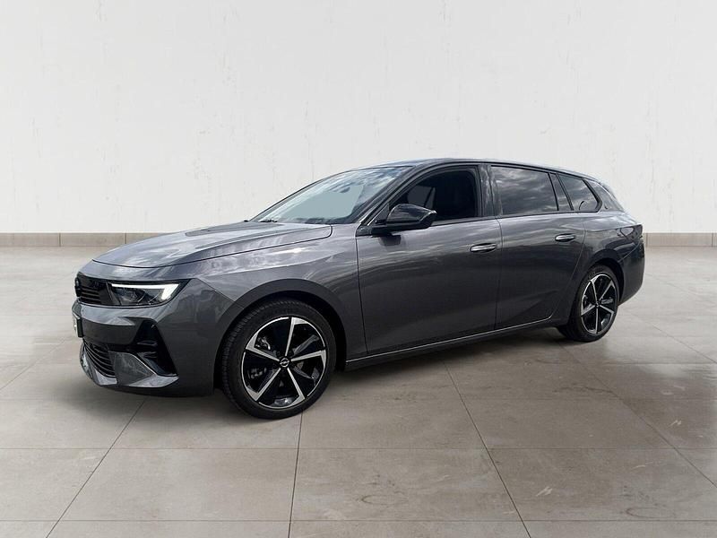 Cinza Usado 2025 Opel Astra Sport Coupé | € 29.650 - Imagem 1/4