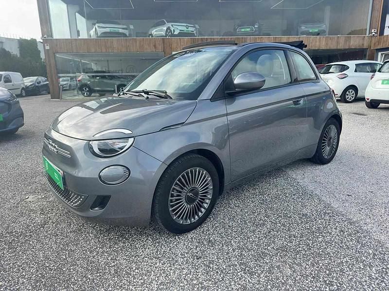 Usado Fiat 500e Icon 86 kW (118 HP) 2022 Cinza Cabrios
