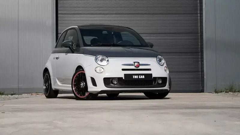 Cinzento Usado 2010 Abarth 500C Cabrios | € 15.600 - Imagem 1/4