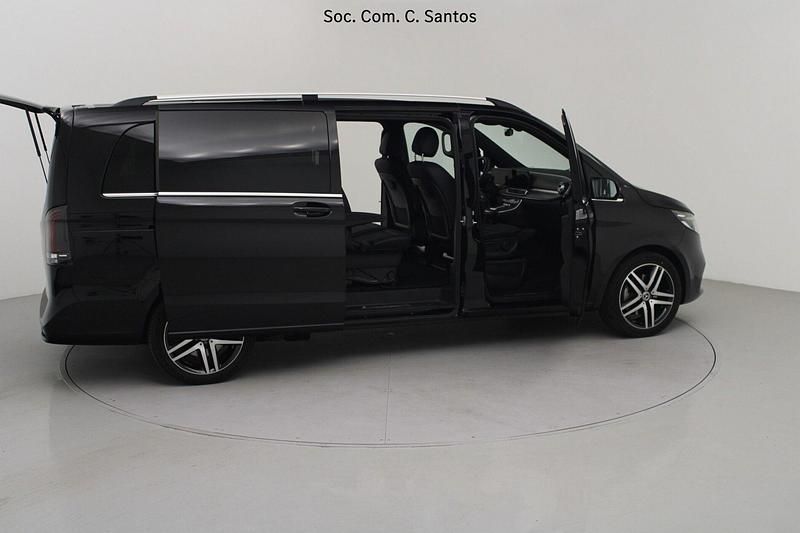 Usado Mercedes V250 Avantgarde 190 HP (139 kW) 2025 Preto Monovolume