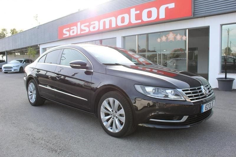 Usado VW CC 140 HP (102 kW) 2013 Preto Sedan