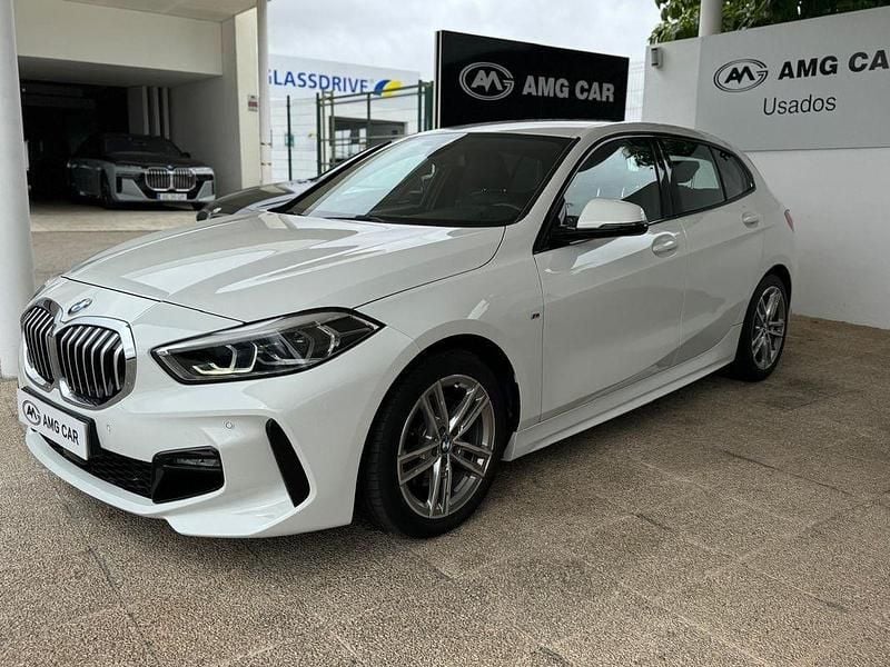 Branco Usado 2021 BMW 118 Performance Citadino | € 23.900 (Preço elevado) - Imagem 1/4