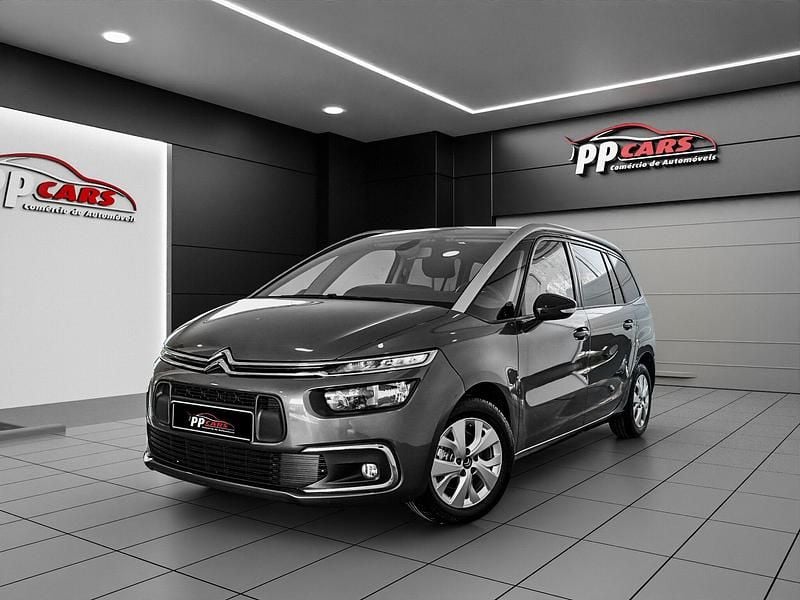 Cinza Usado 2022 Citroën C4 Feel Monovolume | € 19.950 (Preço justo) - Imagem 1/4