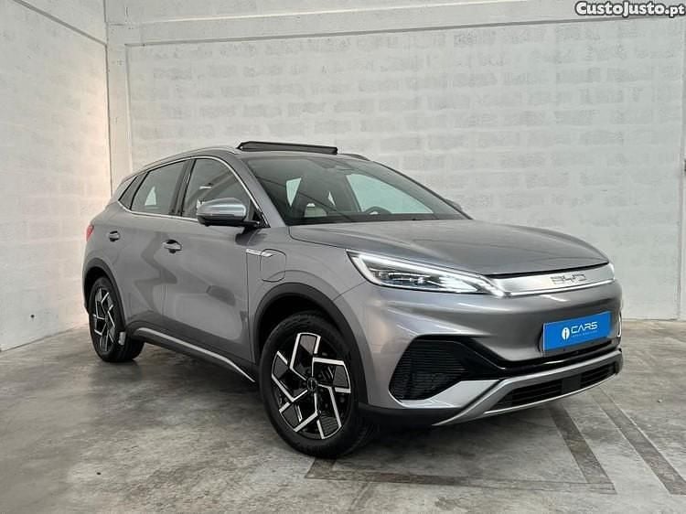 Cinza Usado 2023 BYD Atto 3 Design SUV | € 30.800 (Preço elevado) - Imagem 1/1