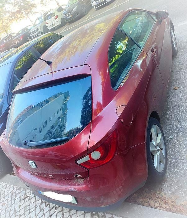 Usado 2011 Seat Ibiza FR | € 2.000 - Imagem 1/4