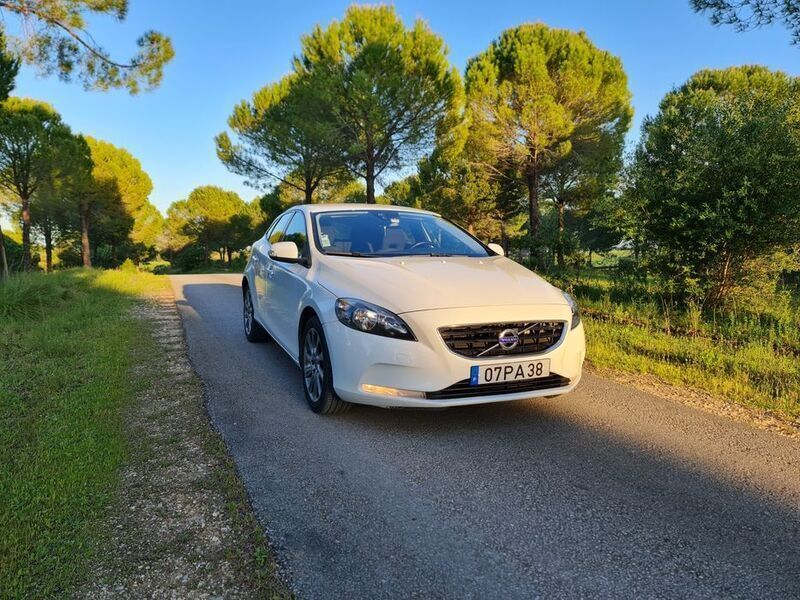 Usado 2012 Volvo V40 Carrinha | € 9.999 (Preço justo) - Imagem 1/4