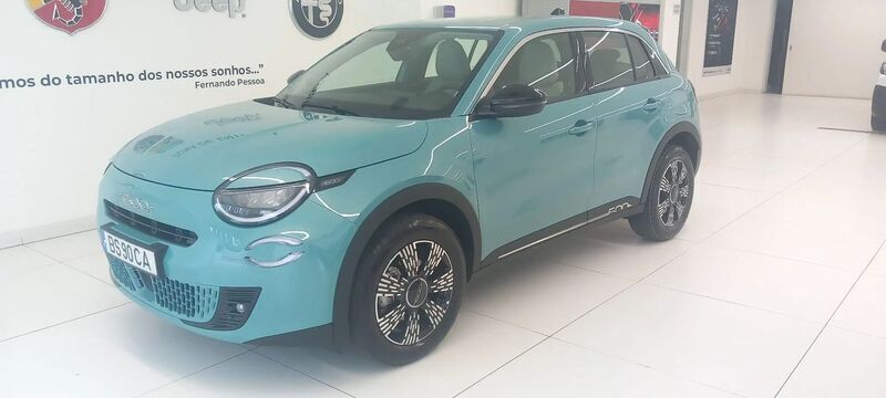 Azul Novo 2025 Fiat 600 SUV | € 24.500 (Preço justo) - Imagem 1/4