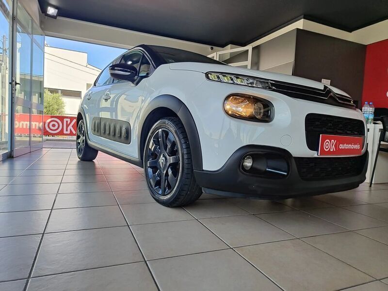 Branco Usado 2018 Citroën C3 Citadino | € 12.990 (Preço justo) - Imagem 1/4