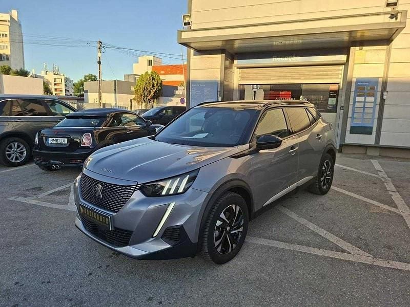 Usado Peugeot e-2008 100 kW (136 HP) 2024 Cinzento SUV