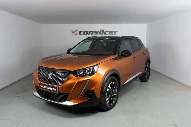 Usado Peugeot 2008 Allure 130 HP (95 kW) 2021 Laranja SUV