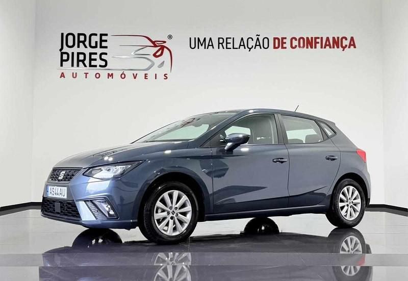 Usado Seat Ibiza 95 HP (69 kW) 2022 Cinzento Citadino