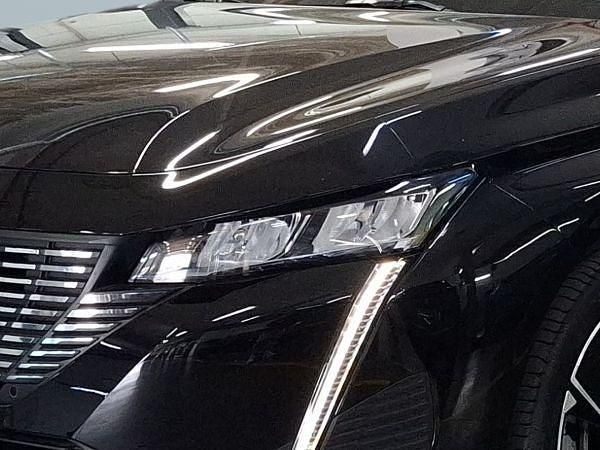 Usado Peugeot 308 SW Allure 114 kW (156 HP) 2025 Preto Carrinha